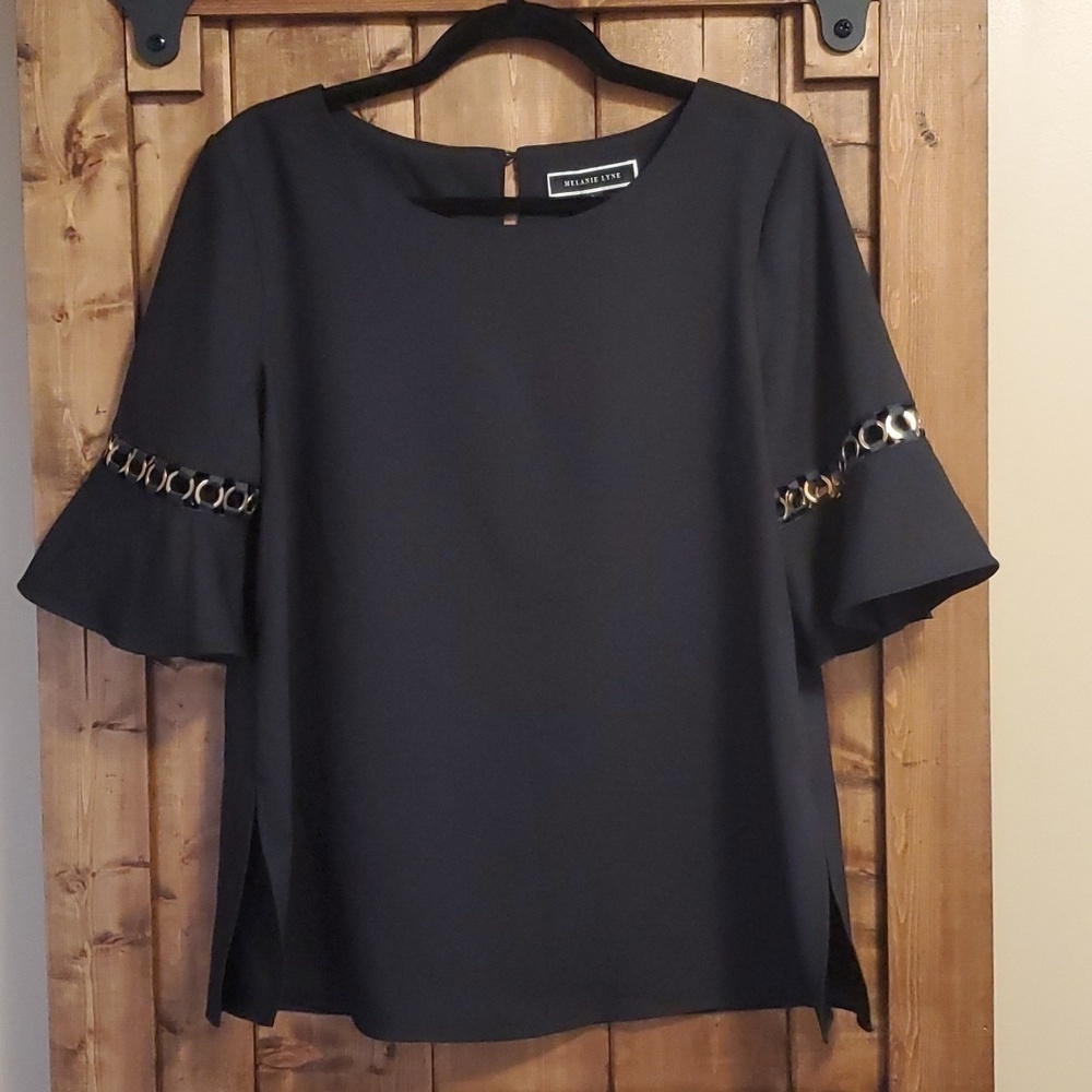 Melanie Lyne Black Bell Sleeve Metal Ring Top Size 6 (fits like a large)